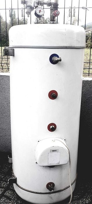 Kit solar de dois paineis Schuco e acumulador