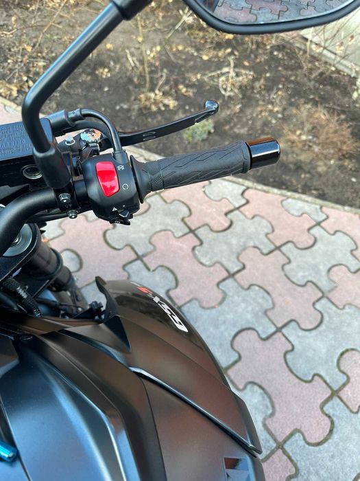 Suzuki GSX s 750