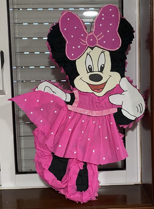 Pinhata em 3D feito a mão personalizada