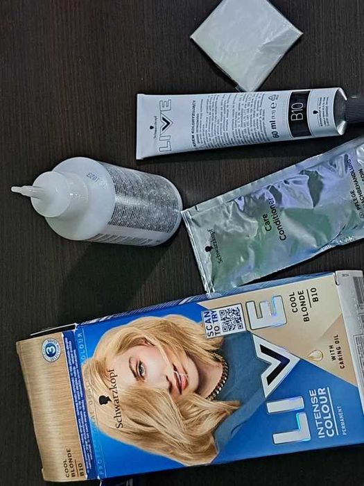 Farba do włosów cool blonde B10