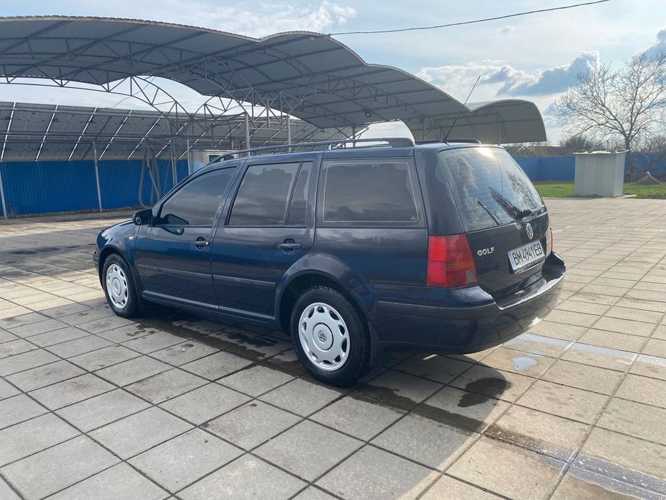 Продам автомобіль Volkswagen Golf 4