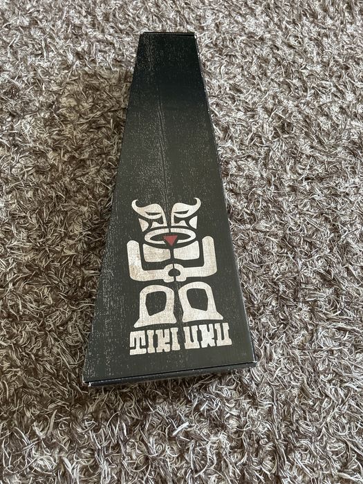 Ukelele da marca Lag em ótima condição, perfeito para iniciantes.