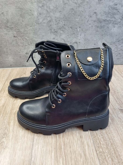 Buty  Haidra    .