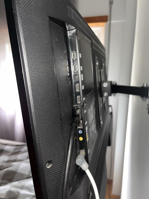 Samsung Crystal UHD (4K) 40”