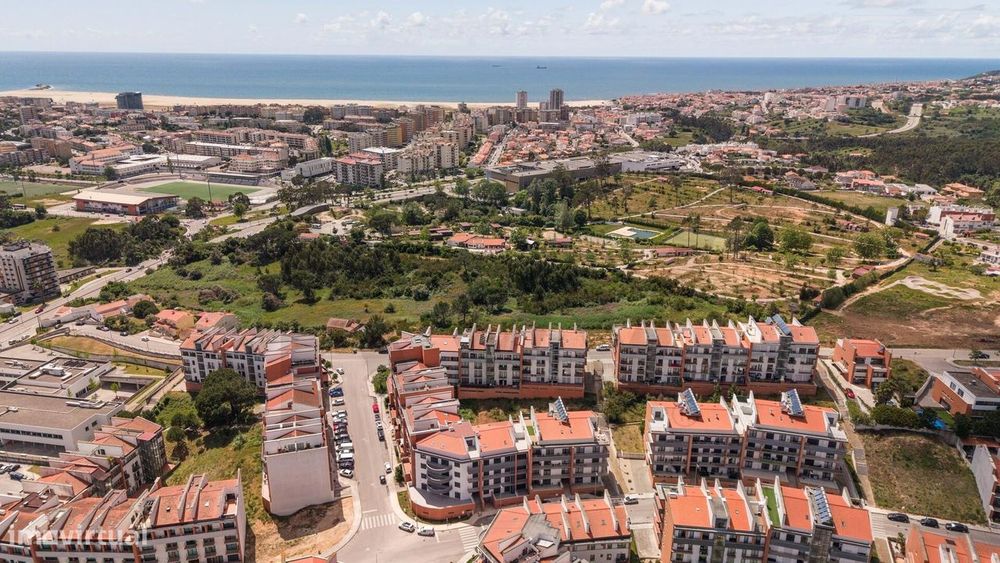 T2 Quinta da Borleteira: Luminosidade, Áreas Generosas e Garagem Box