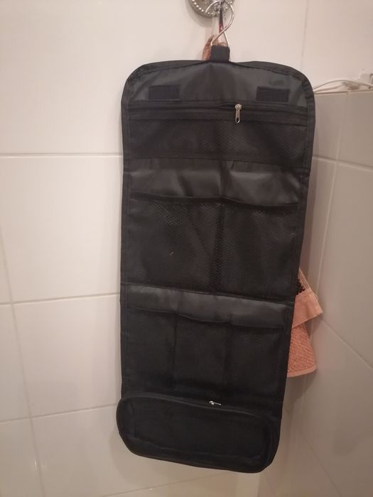 Kosmetyczka wisząca