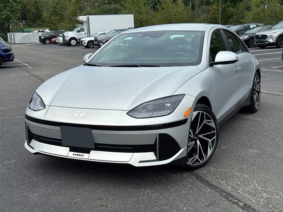 Hyundai Ioniq 6      2024