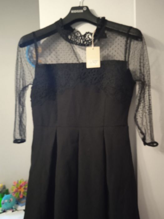 Sukienka czarna z koronką s