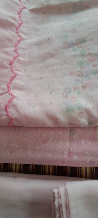 Jogo de lençóis casal, tons rosa 260x200cm
Usados, mas em bom estado