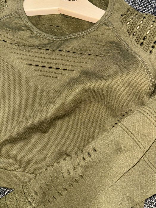 Спортивний костюм для жінок