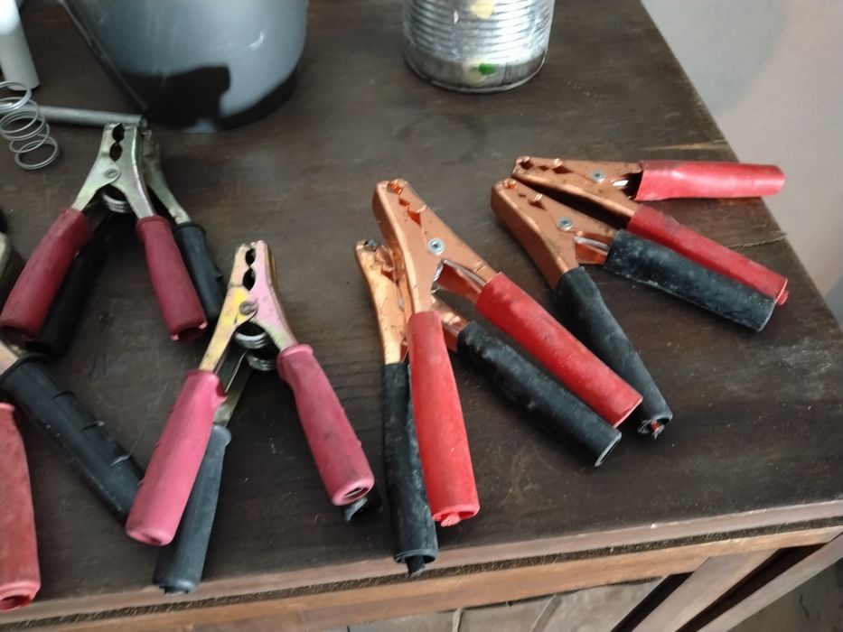 Pinças para cabo carregamento
