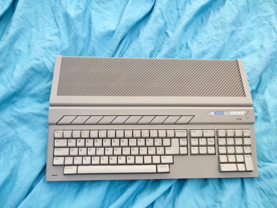 Atari  1040 STFM