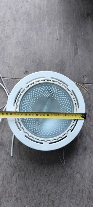 Używane oświetlenie wpuszczane .