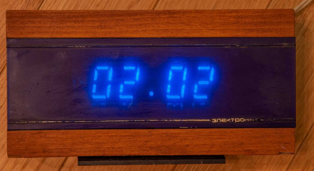 Zegar Zegarek z budzikiem Elektronika 6 VFD PRL ZSSR Retro 6.15 FVat