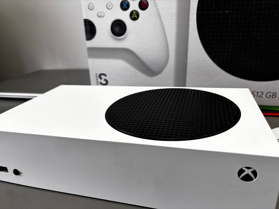 Xbox Series S 512 gb, з коробкою та геймпадом