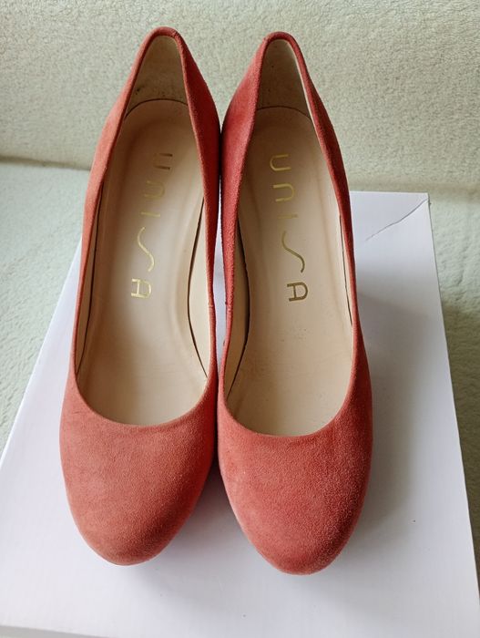 Czółenka Unisa skóra wyprzedaż