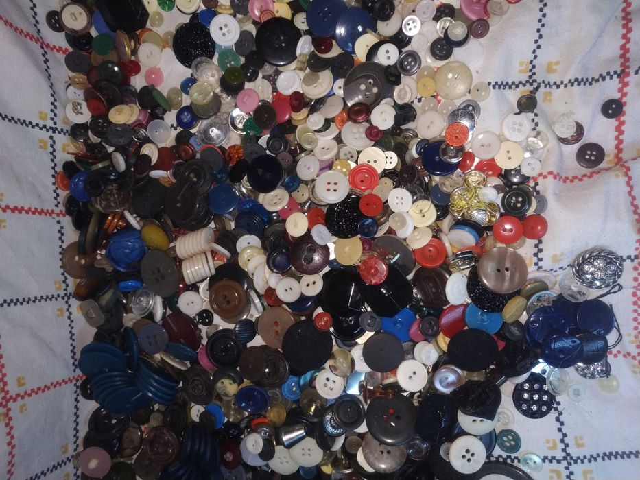 Пуговицы гудзики 1 лотом