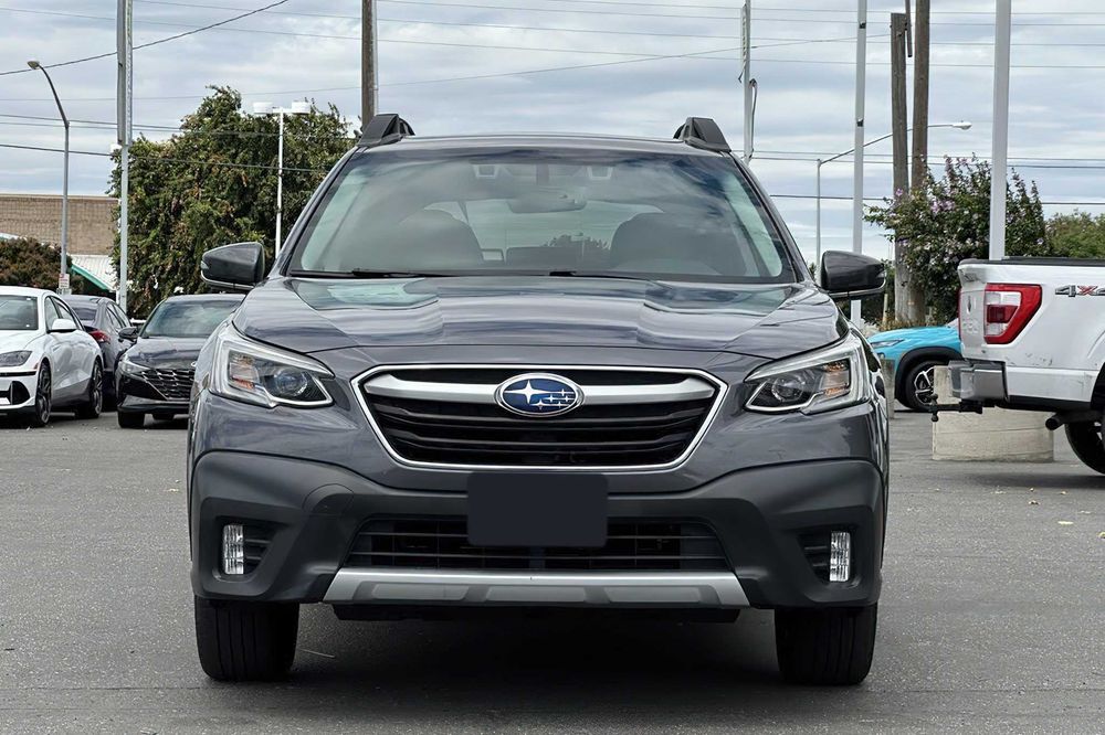 Subaru Outback Limited      2022