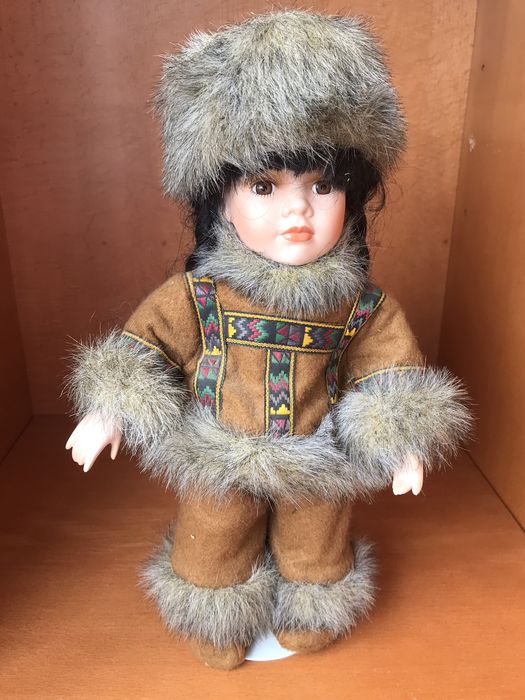 Bonecos em Porcelana - Casal de Esquimós