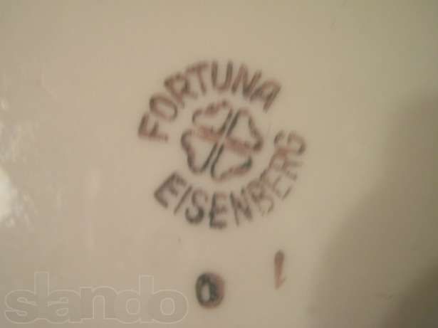 Новый,немецкий сервиз чайно- столовый на 12 пер