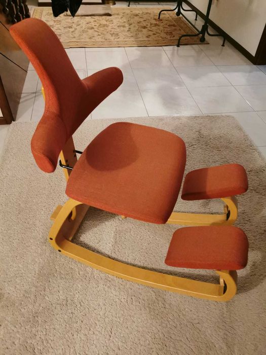 Cadeira Secretária ERGONÓMICA