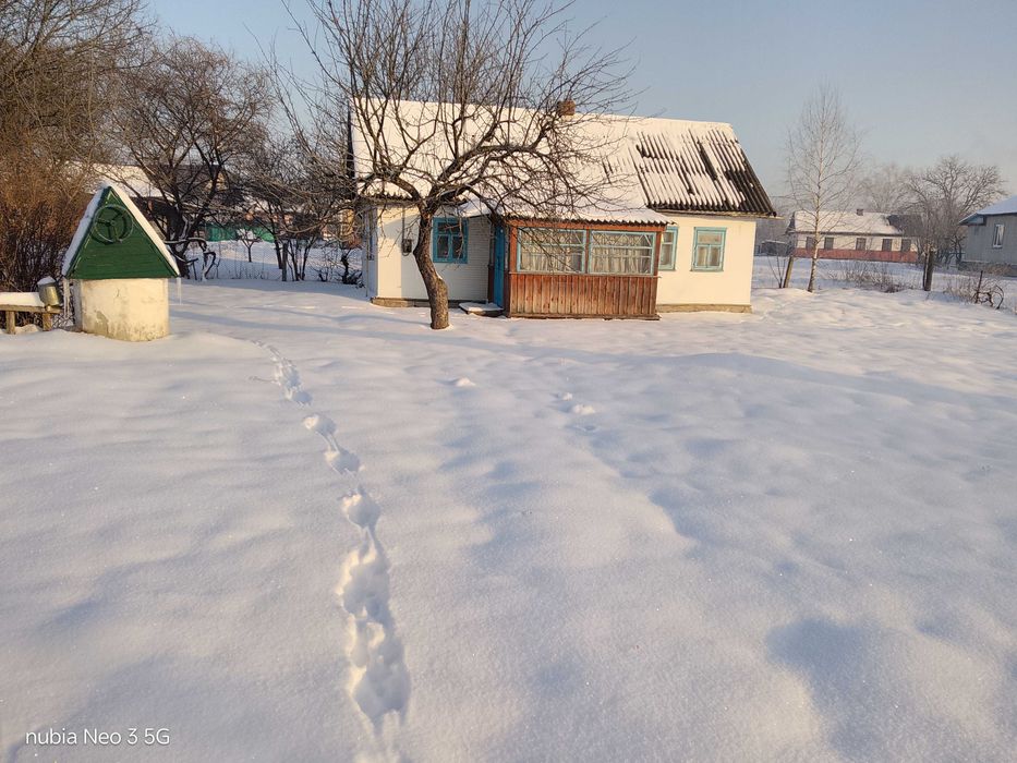 Продам будинок Баранівка 500 м від центру