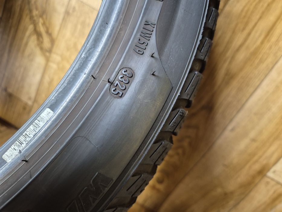225/45/18 Pirelli para zima 7mm 2025r RunFlat SSR RSC