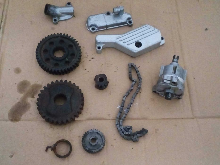 Suzuki intruder vs 600 , 700 , 750 , 800  silnik części silnikowe