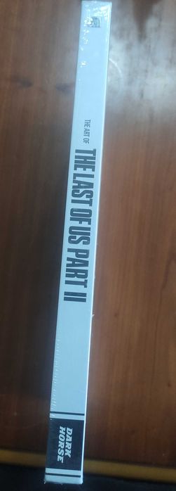 Livro The Art of The Last of Us Part II  (Inglês - Capa Dura) NOVO