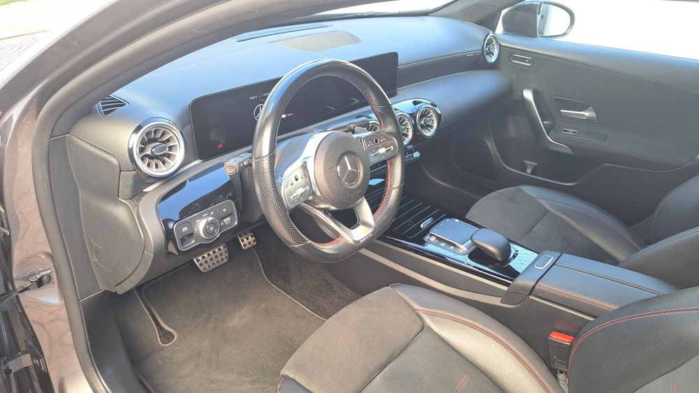 Mercedes-Benz A250e AMG Line  Black Edition (Hibrido Plug-in)