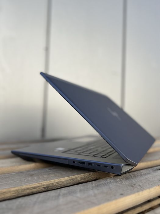 Quadro T1000 4GB/Ноутбук HP ZBook 17 G6/i5-9400H/16GB/512M2/17.2"FHD