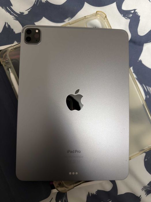 iPad Pro 11" 4ª Gen + Apple Pencil 2 — Como Novo