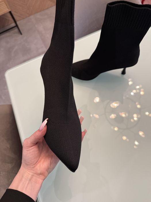 Ботильйони жіночі на каблуку