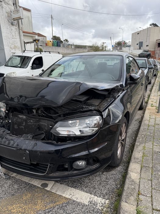 VW EOS Sinistrado