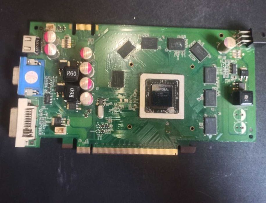 Видеокарты Radeon HD7470 2Gb Gigabyte GeForce 8600 GT Inno3D FX5200