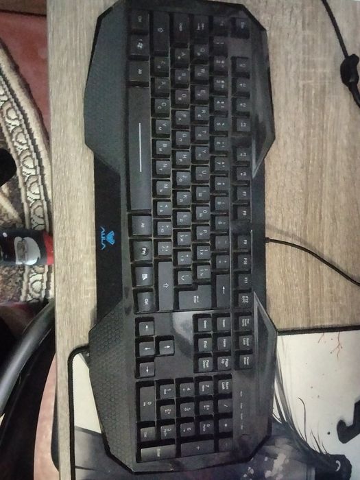 Кавіатура AULA беу