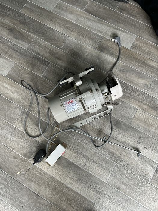 Мотор від швейної машинки TYPICAL