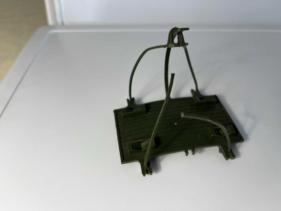 Dinky Toys - Austin Para Moke  - em estado Mint mas com falhas na plataforma - esc.aprox.1/43