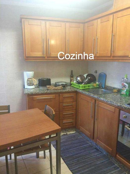Arrenda-se apartamento c/ 3 quartos em Coimbra