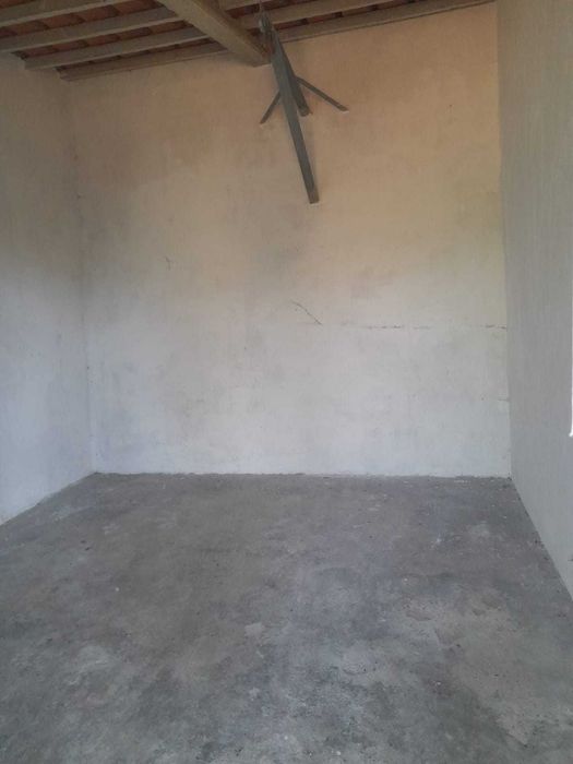 Espaço de Arrumos para Arrendar