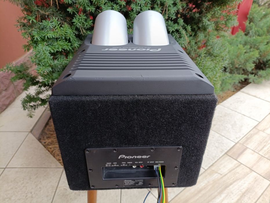 активный сабвуфер Pioneer