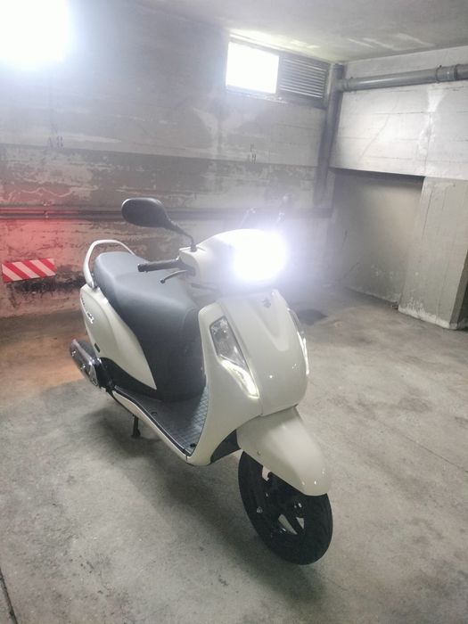 Suzuki adress 125