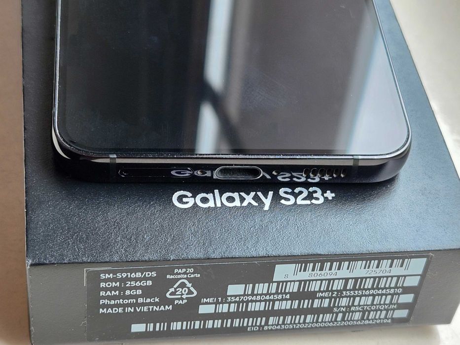 Samsung Galaxy S23+ 256GB 8GB RAM Dual Sim Etui, szkła hartowane
