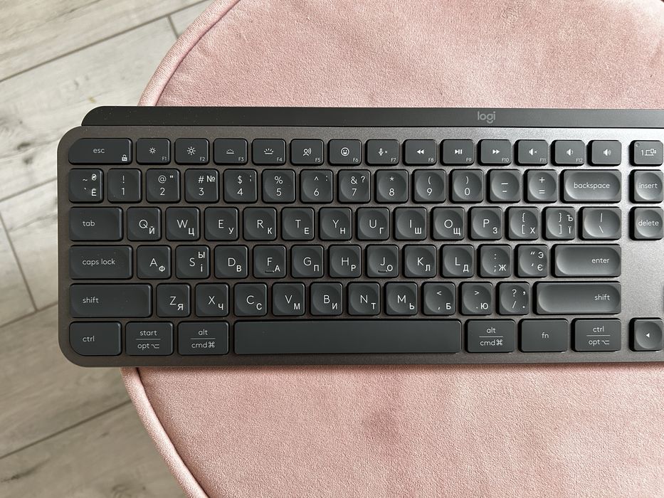Безпровідна клавіатура з цифровим блоком Logitech MX Keys (Bolt) ANSI US/UA з якісним гравіюванням