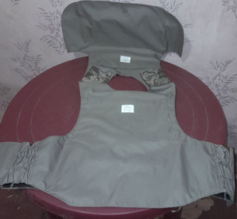 Бронежилет(плитоноска)