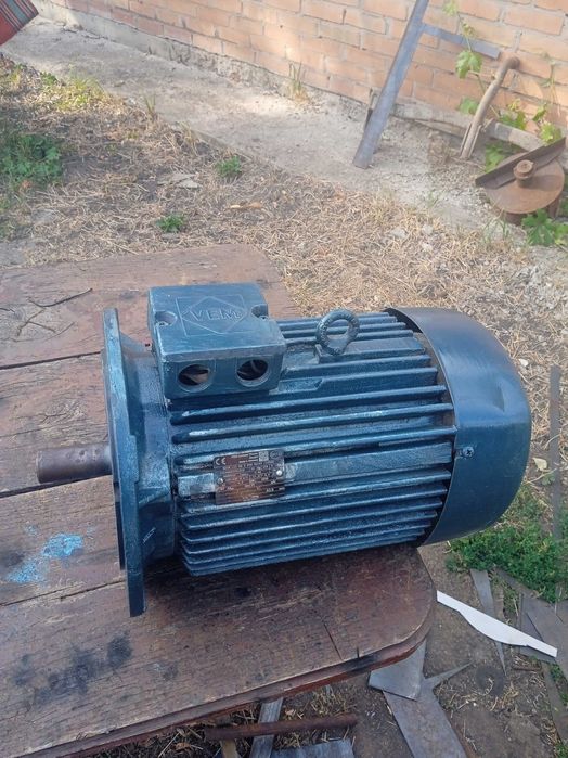 5.5 кВт/3000 ,4 кВ/3000,7,5/3000об,електродвигун,электродвигатель,