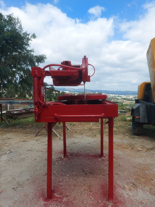 Mesa de Corte Pedra/Azulejo Bellota