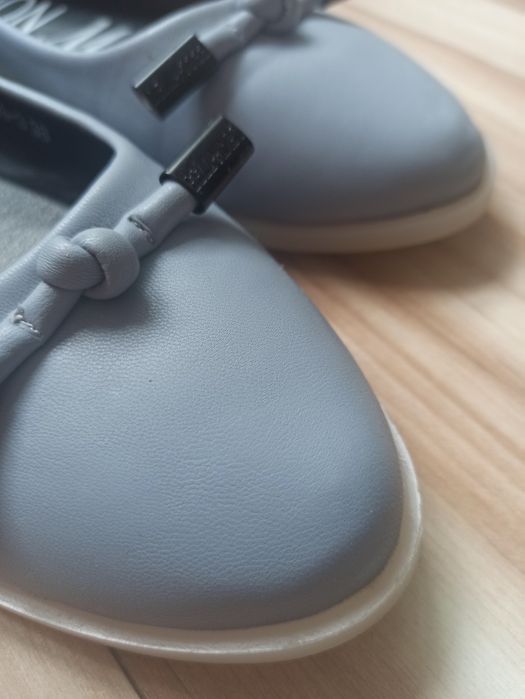 Туфлі, лодочки, балетки