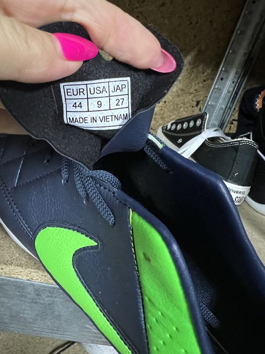 Футзалки 44 розмір на 43