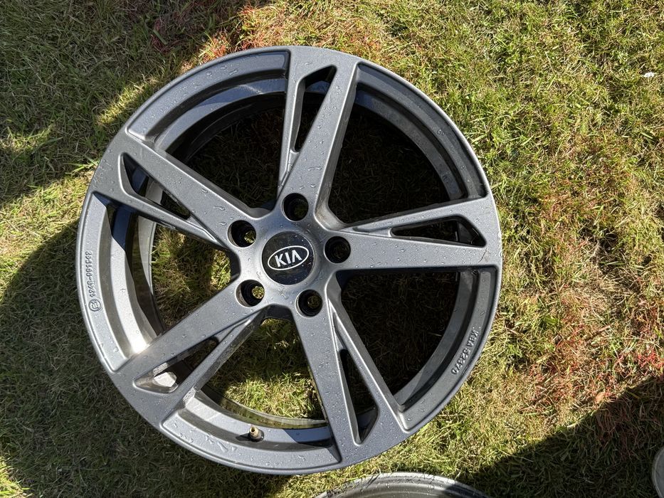 Felgi aluminiowe  17 kia ceed